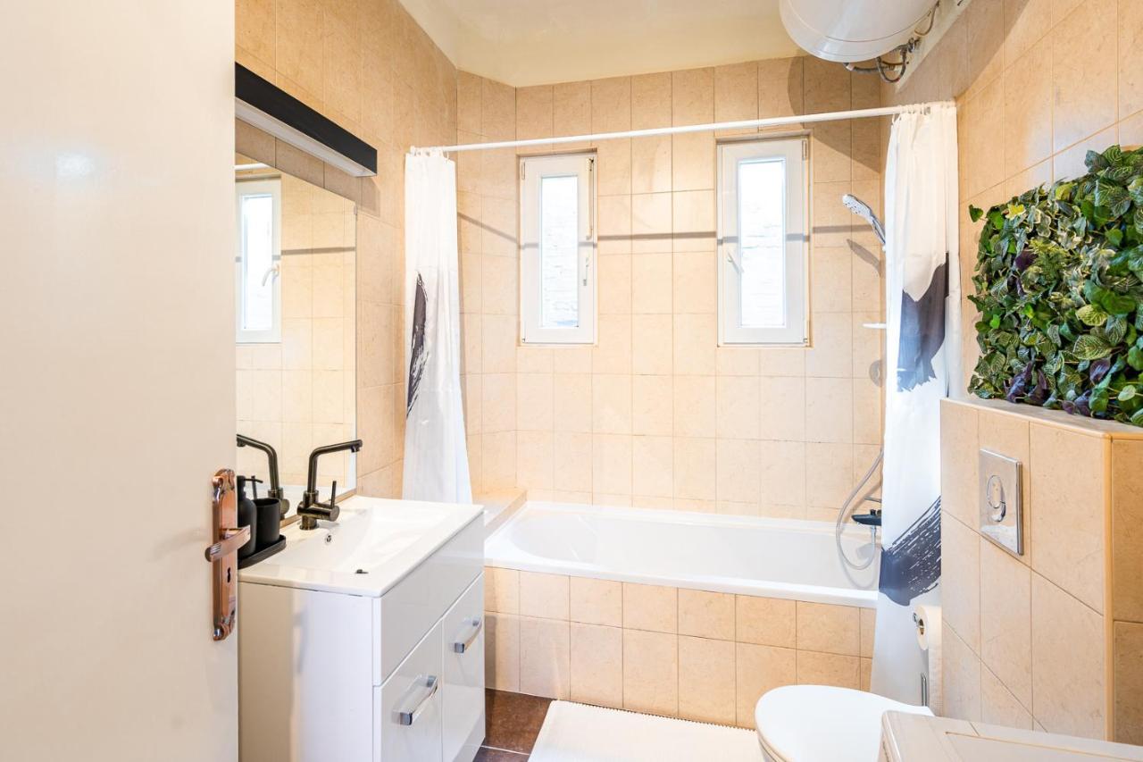 Sunny New Luxurious Home At The Jewish District Boedapest Buitenkant foto