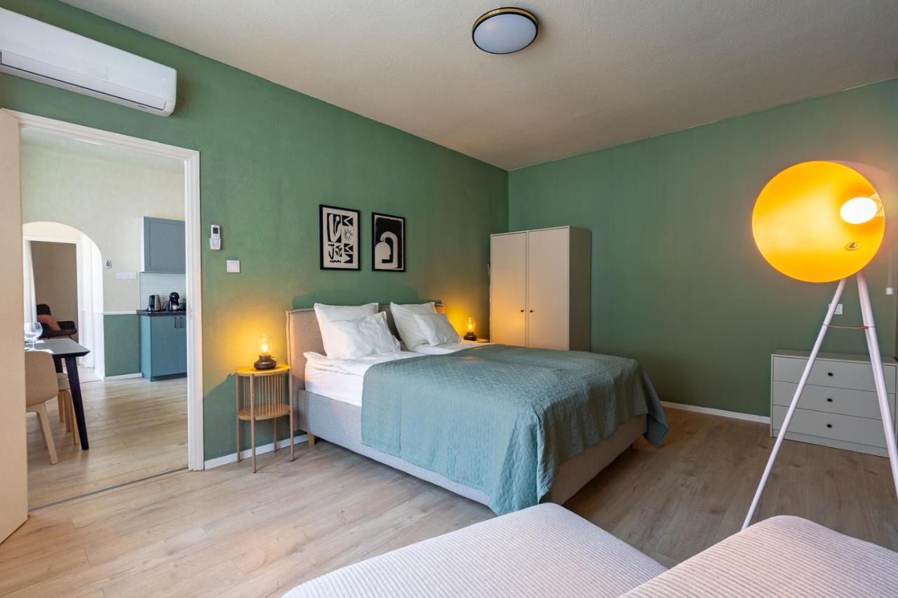 Sunny New Luxurious Home At The Jewish District Boedapest Buitenkant foto